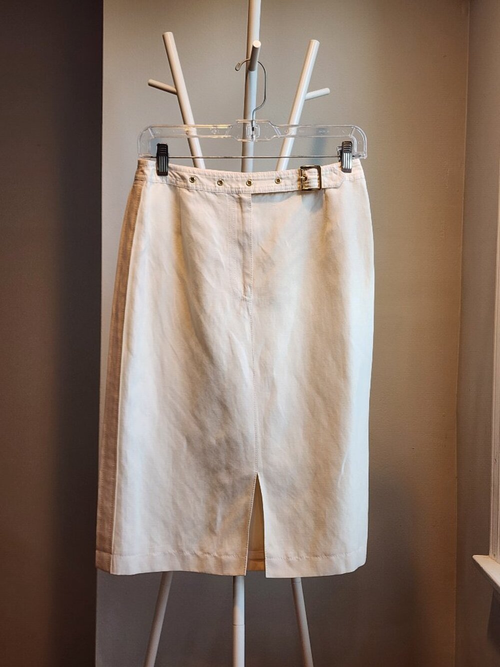 Women's White Skirt